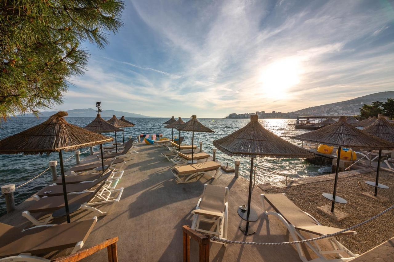 亚若奥酒店 Sarandë 外观 照片